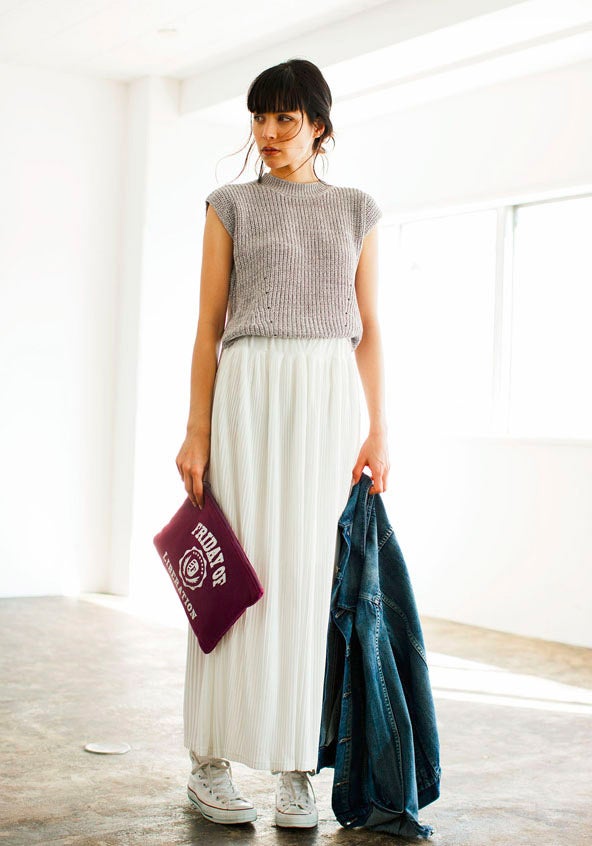 【SET】ドロップショルダーニットベスト+プリーツマキシスカート「STYLEST」7,050円（税込）／画像提供：STYLEST