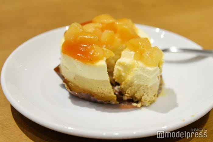 洋なしとキャラメルの紅茶ケーキ(C)モデルプレス