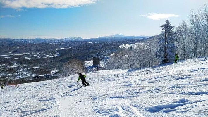 ウエスト山頂のレインボーコース