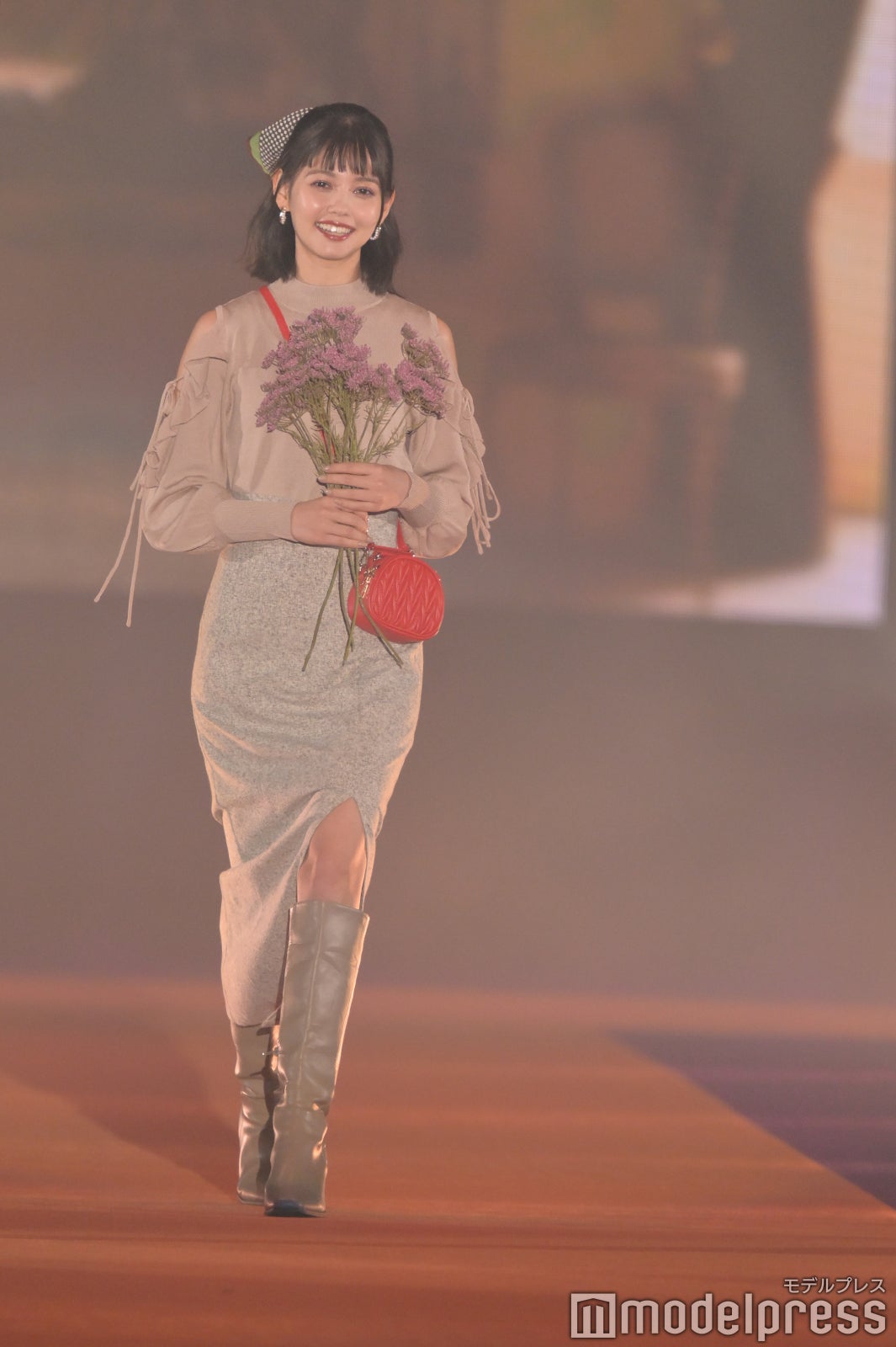 （C）モデルプレス