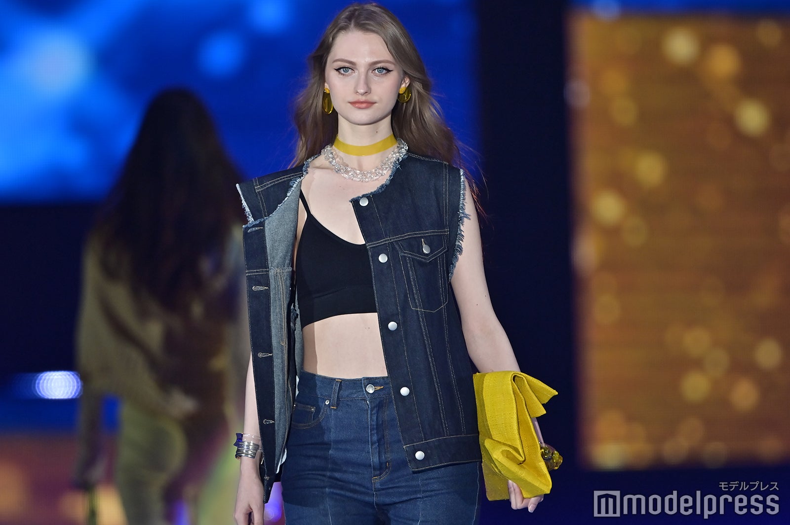 （C）モデルプレス