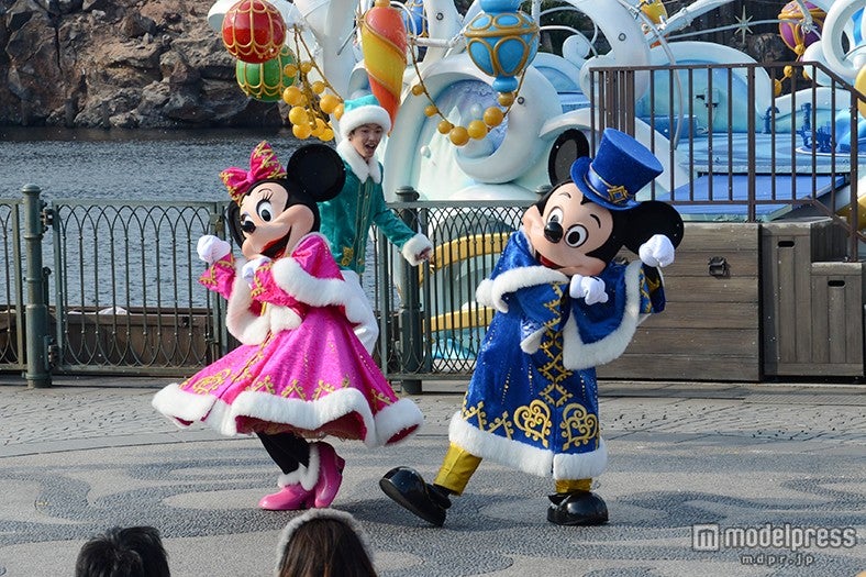 「カラフルホリデー・グリーティング」ミッキー＆ミニー