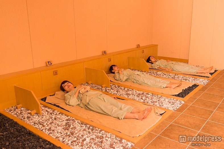 岩盤浴やマッサージ、エステなどのリラクゼーション施設が充実／画像提供：あさやホテル