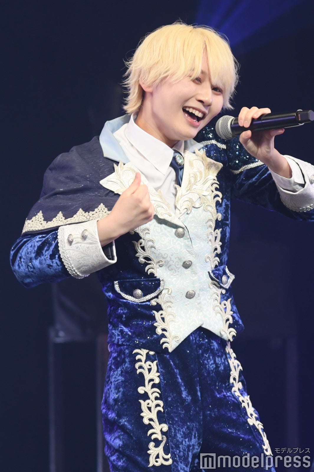 AVAM（C）モデルプレス