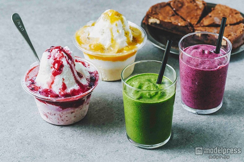 シェイブシェイク、スムージー（by J．S．CAFE）／画像提供：ベイクルーズ