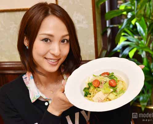 春ディズニー、遊び心たっぷりの“うさ耳”新メニュー<試食レポ>