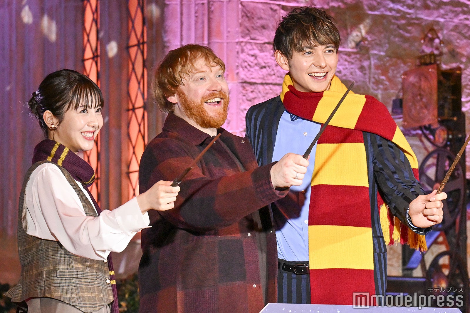 浜辺美波、ルパート・グリント、ハリー杉山（C）モデルプレス