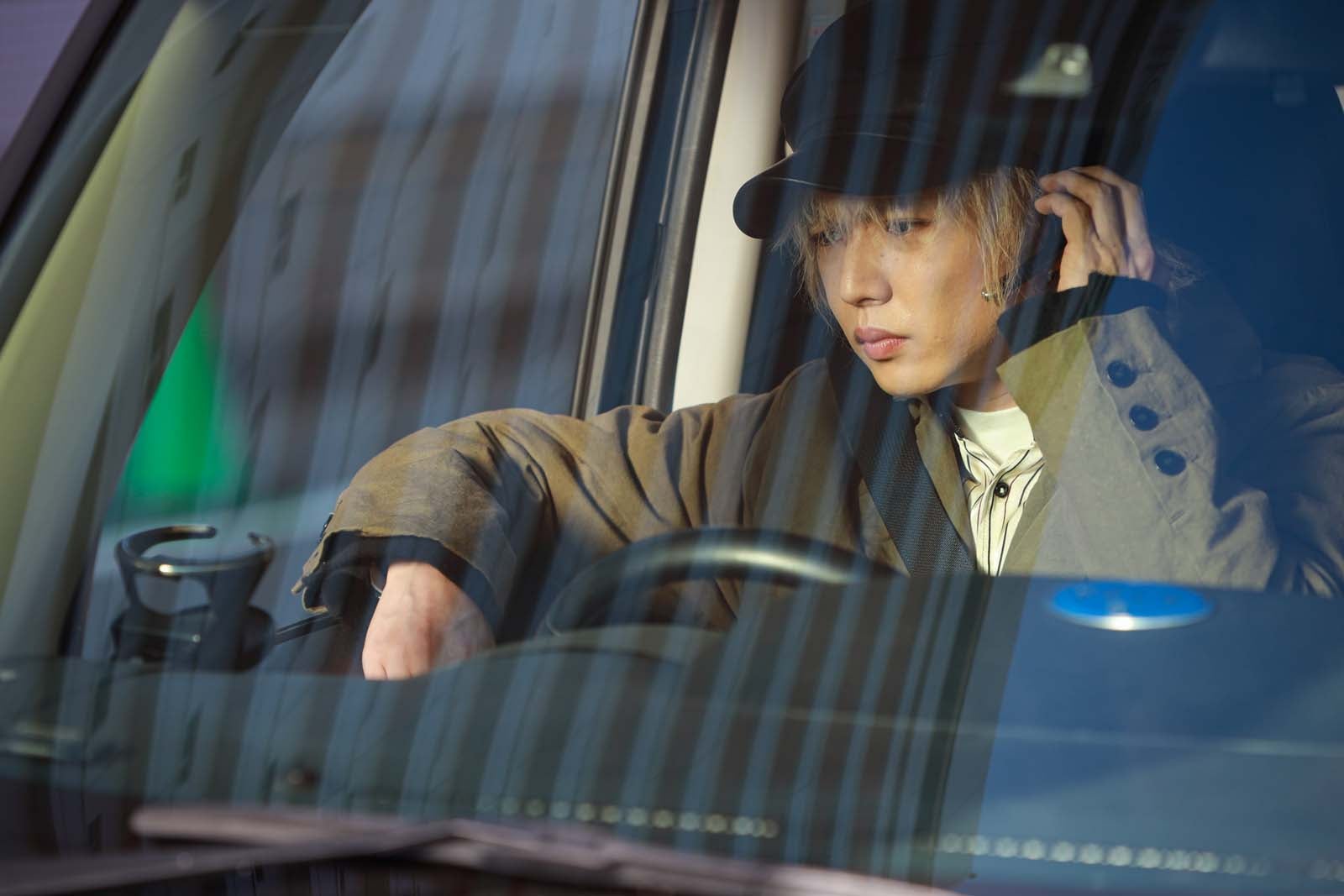 佐藤大樹「離婚しない男―サレ夫と悪嫁の騙し愛―」第7話より（C）テレビ朝日