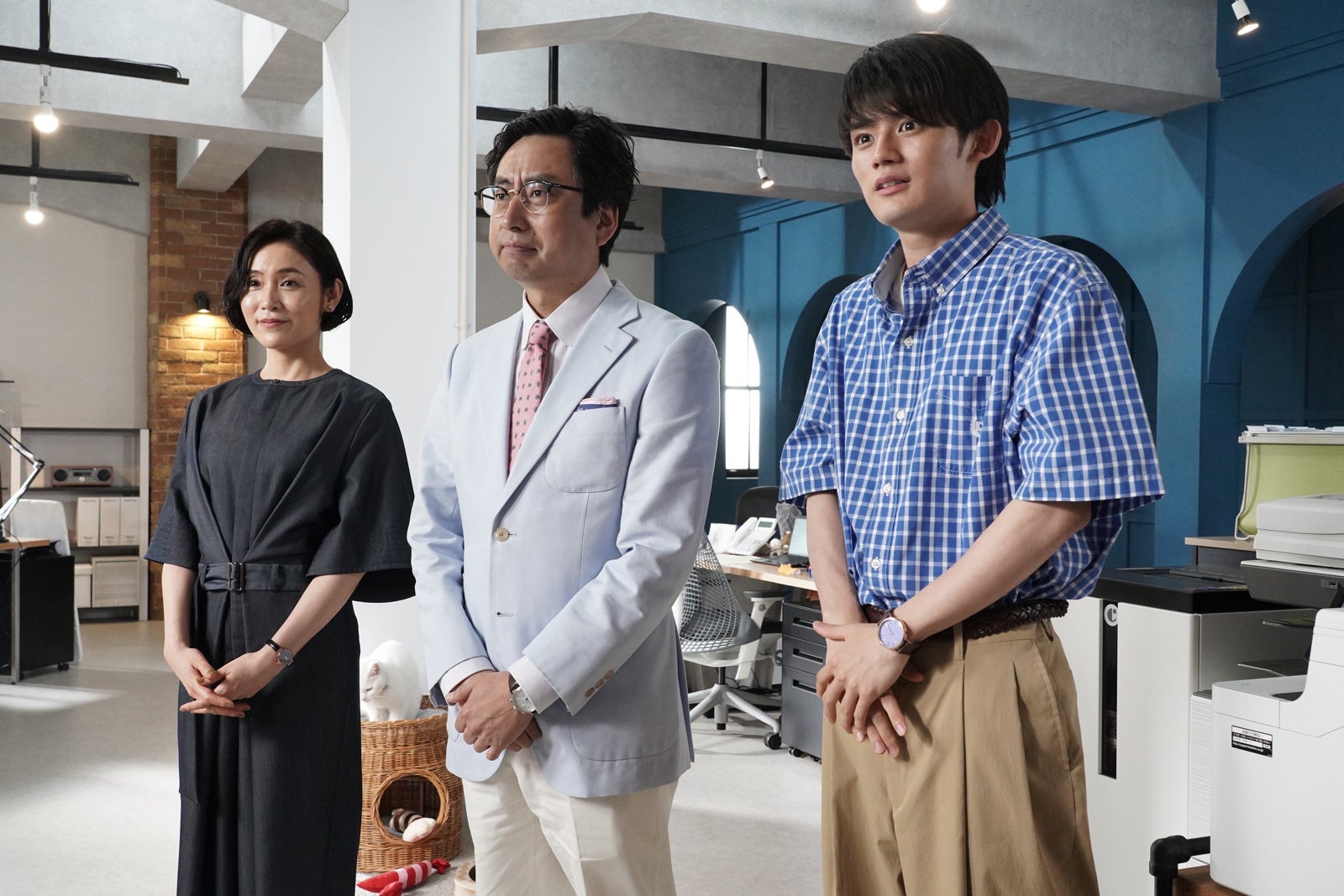 山口紗弥加、おいでやす小田、藤原大祐「転職の魔王様」第1話より（C）カンテレ