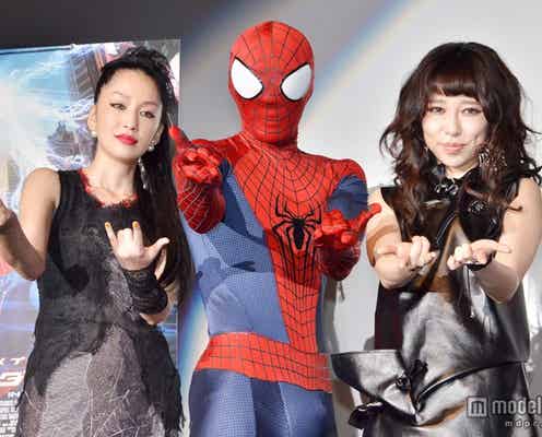 中島美嘉×加藤ミリヤ、“SEXYスパイディ衣装”で圧巻パフォーマンス