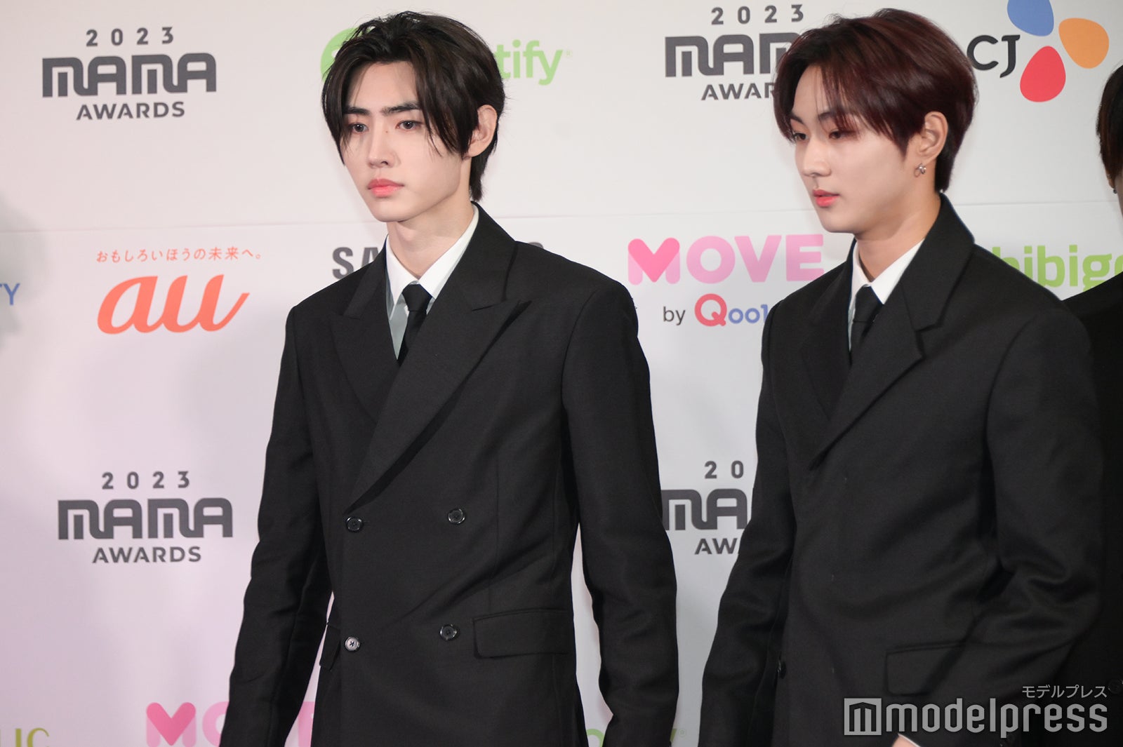 SUNGHOON（ソンフン）、JUNGWON（ジョンウォン）（C）モデルプレス