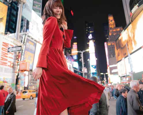 乃木坂46生田絵梨花・写真集の裏表紙公開 NYブロードウェイで華麗に舞う