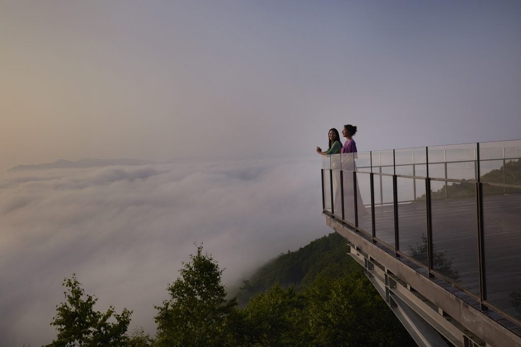 雲海テラス／画像提供：星野リゾート