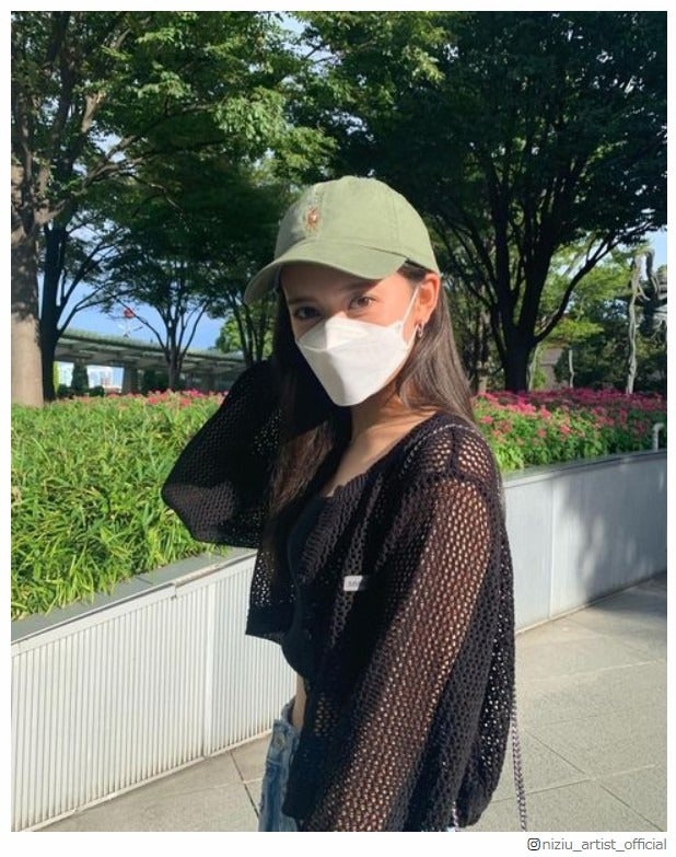 NiziUリマ、プライベートショットに「おしゃれ」「遭遇したい」の声