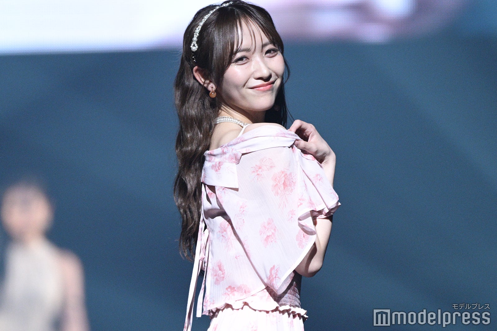 STU48石田千穂、ウェービーヘアが可愛い 花柄ワンピで春コーデ STU48石田千穂、ウェービーヘアが可愛い 花柄ワンピで春コーデ