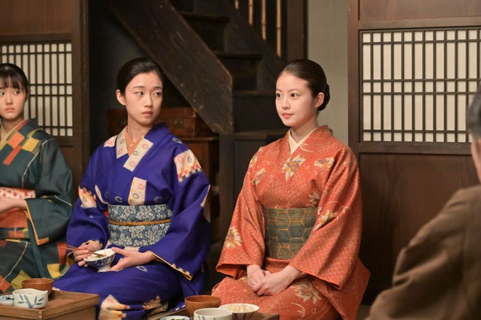 原菜乃華、河合優実、今田美桜「あんぱん」第40話(C)NHK