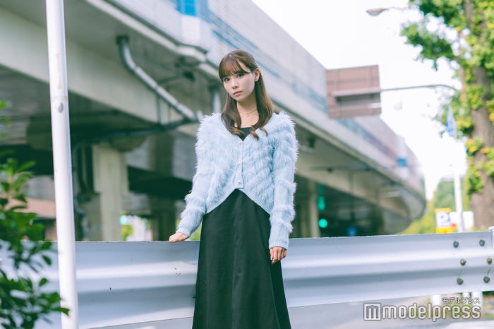 ホワイトヘッドニコラさん(C)モデルプレス