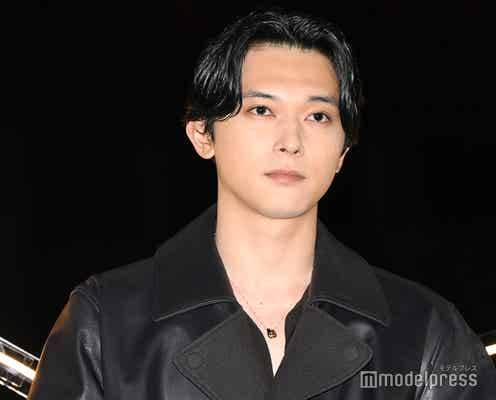 吉沢亮、“200万円超”高級腕時計身につけ登場 大切にしている考え方は「他人の価値観を否定しない」【カルティエ「“TRINITY 100” セレブレーションパーティ」】