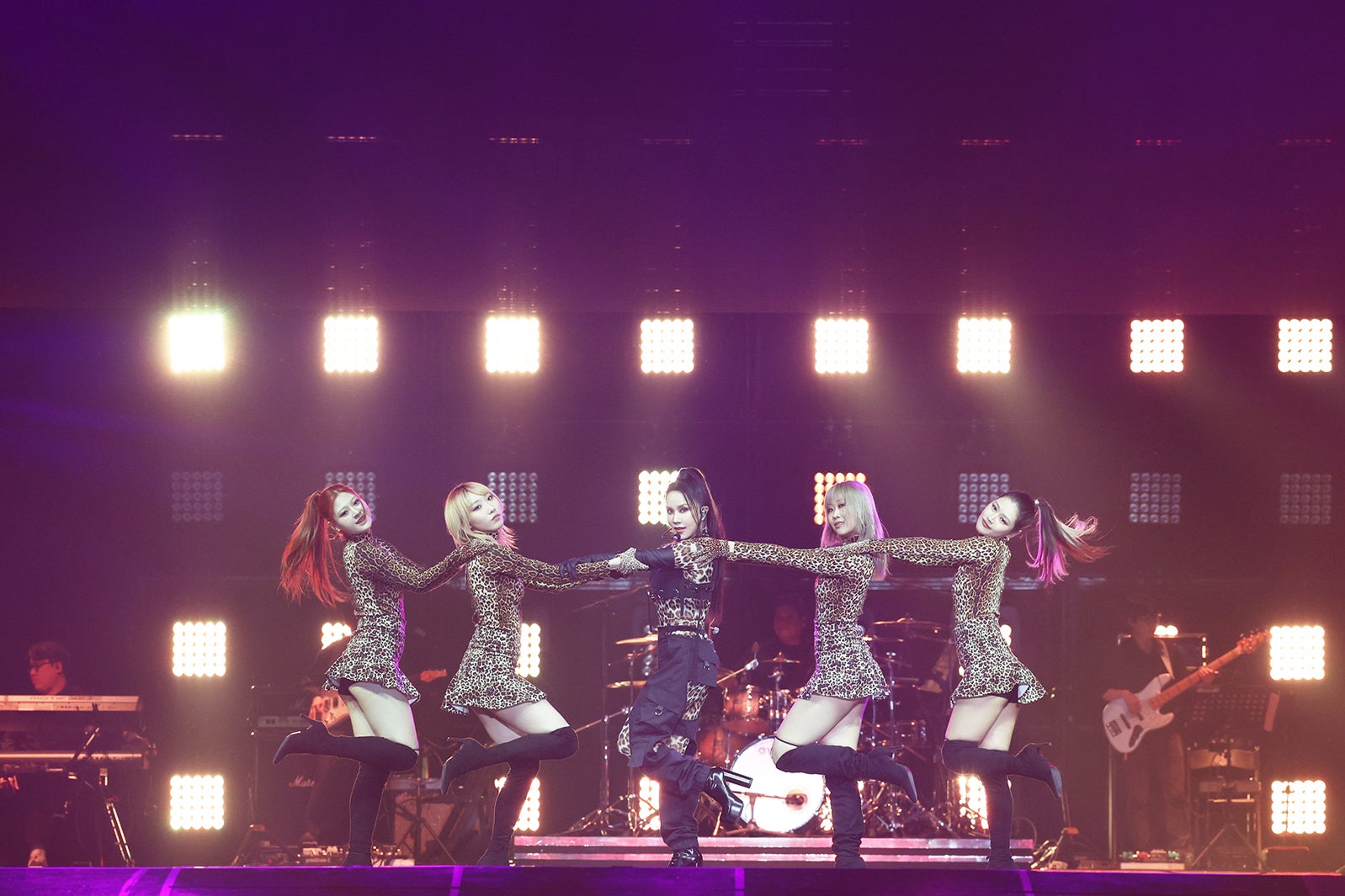 オム・ジョンファ（C）Weverse Con Festival