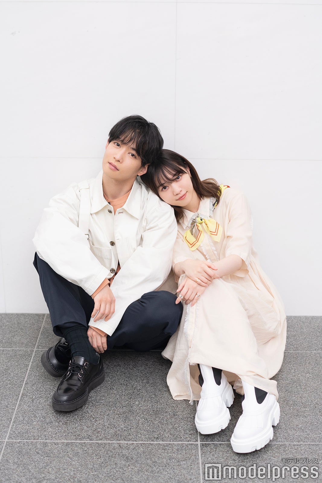 西野七瀬×千葉雄大（C）モデルプレス