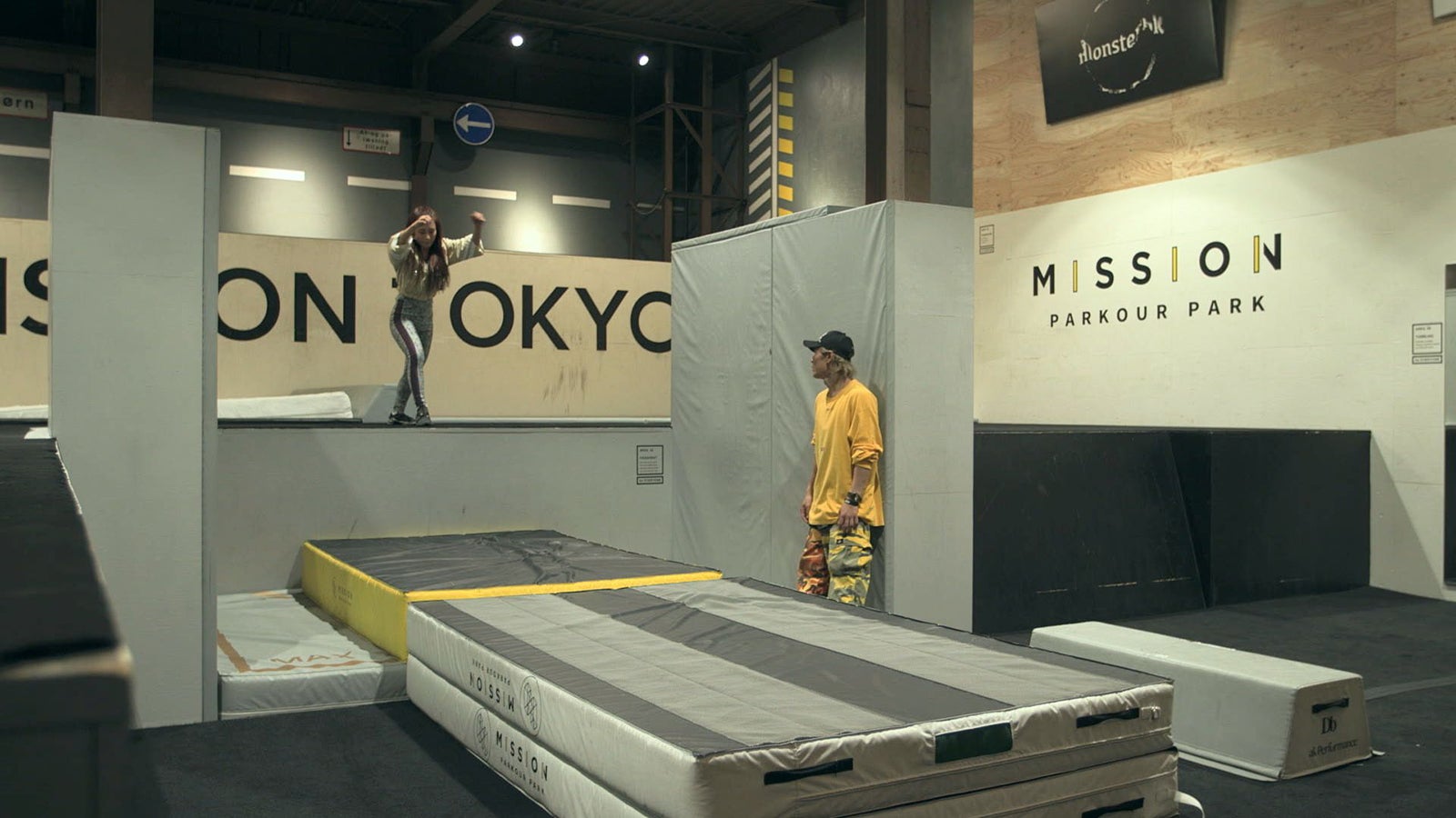 パルクールの練習をする莉咲子「TERRACE HOUSE TOKYO 2019-2020」5th WEEK（C）フジテレビ／イースト・エンタテインメント