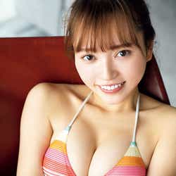 モデルプレス - 小室さやか、純白美ボディ×バストが眩しいビキニ姿
