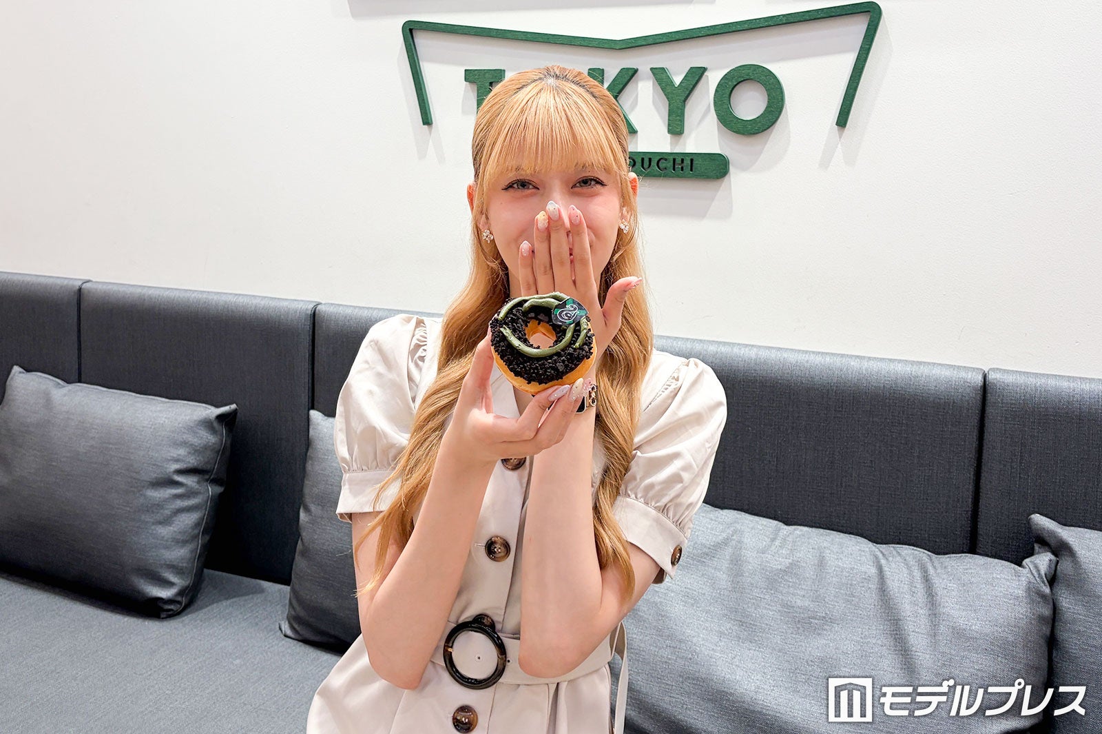 「ピスタチオのクリームで香ばしさがプラスされていて、上のビスケットのサクサクとした食感が他とは違い、楽しみながら食べることができました」（ARISA）／（C）モデルプレス