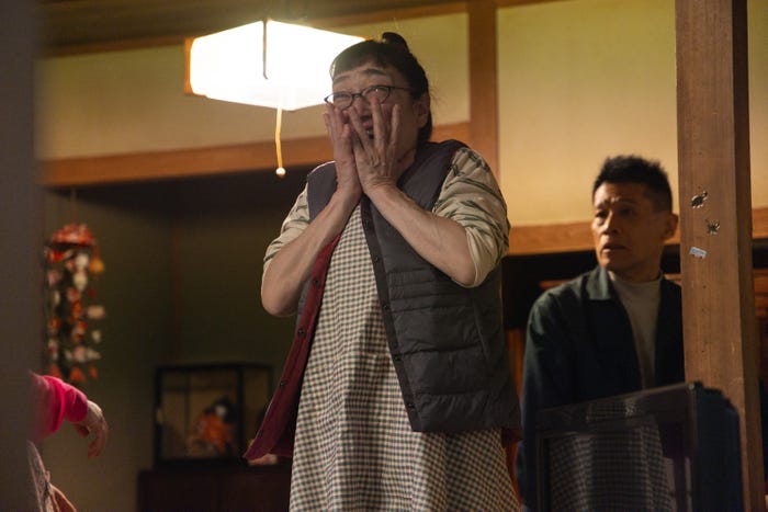 山野海、柳沢慎吾「リボーン ~最後のヒーロー~」第1話(C)テレビ朝日