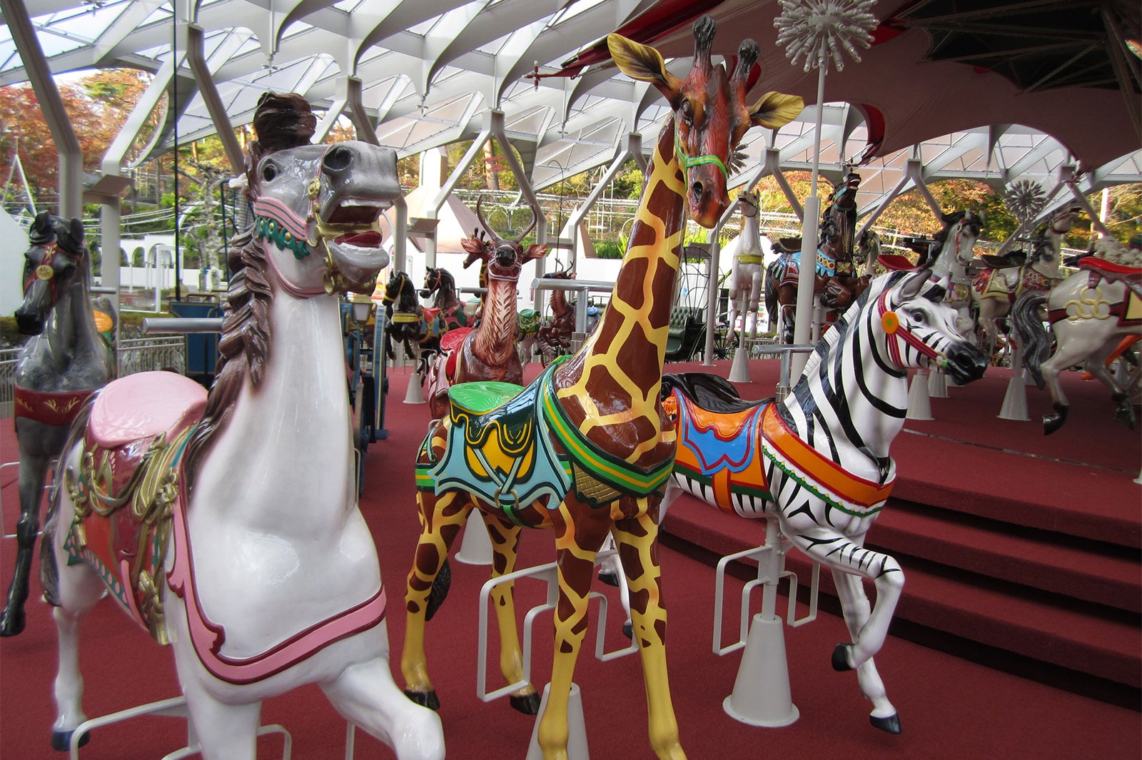 メリーゴーランド／画像提供：西武レクリエーション