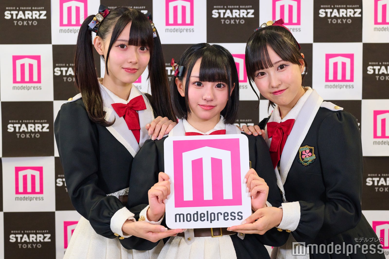 松本ももな、涼海すう、東山恵里沙（C）モデルプレス