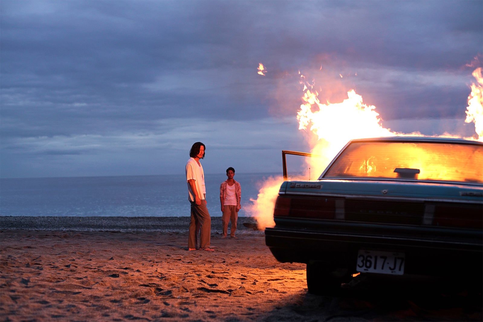 豊川悦司、妻夫木聡／映画「パラダイス・ネクスト」場面写真（C）2019 JOINT PICTURES CO.,LTD. AND SHIMENSOKA CO.,LTD. ALL RIGHTS RESERVED