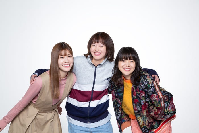 生見愛瑠、清野菜名、岸井ゆきの(C)ABCテレビ