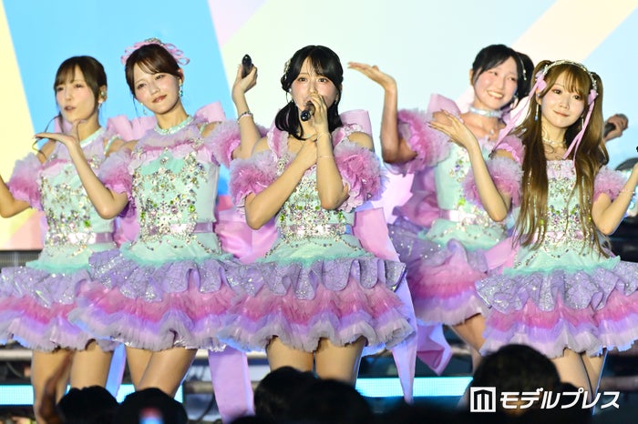 ＝LOVE、10回目の「TIF」で貫禄ステージ「とくべチュ、して」からデビュー曲まで…2日目トリでファン熱狂【TIF2026】