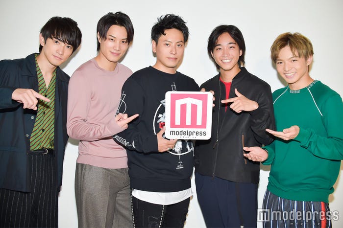 町田啓太、鈴木伸之、山下健二郎、佐藤寛太、佐藤大樹(C)モデルプレス
