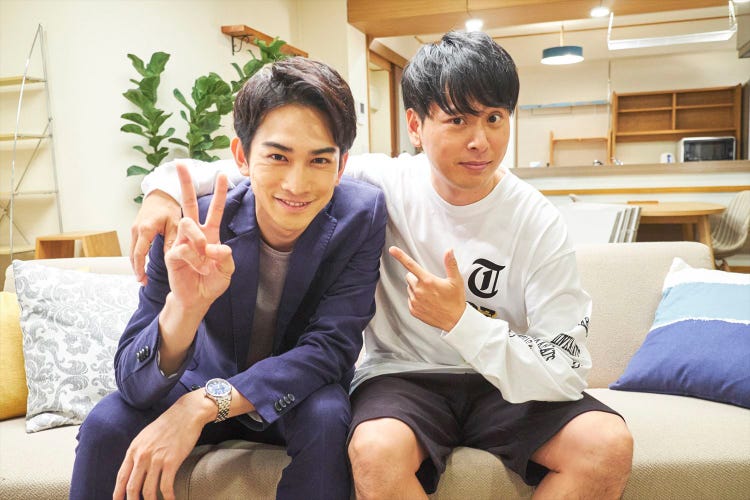 画像1/5) 山下健二郎＆町田啓太、部屋で2人“乾杯” 肩組み仲良し 