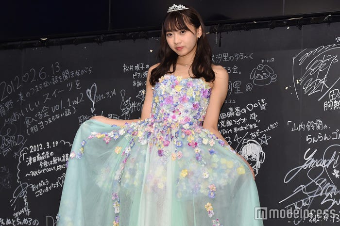 木崎ゆりあ(C)モデルプレス