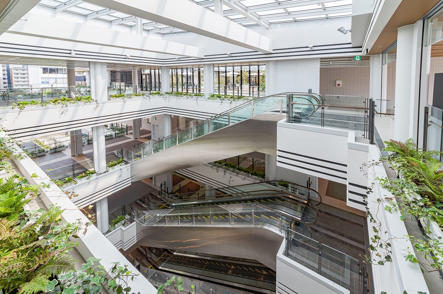 福岡「カイタックスクエアガーデン」映画館・飲食・家具など19店舗が出店