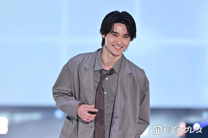 藤岡真威人(C)モデルプレス
