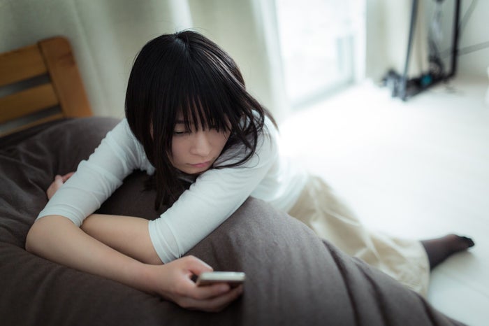 私のことキライになったのかな 最近連絡の頻度が少ない彼の3つの本音とは モデルプレス 私のことキライになったのかな 最近連絡の頻度が少ない彼の3つの本音とは モデルプレス