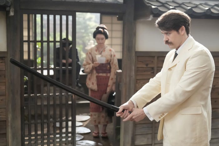 高石あかり、トミー・バストウ「ばけばけ」第38話(C)NHK