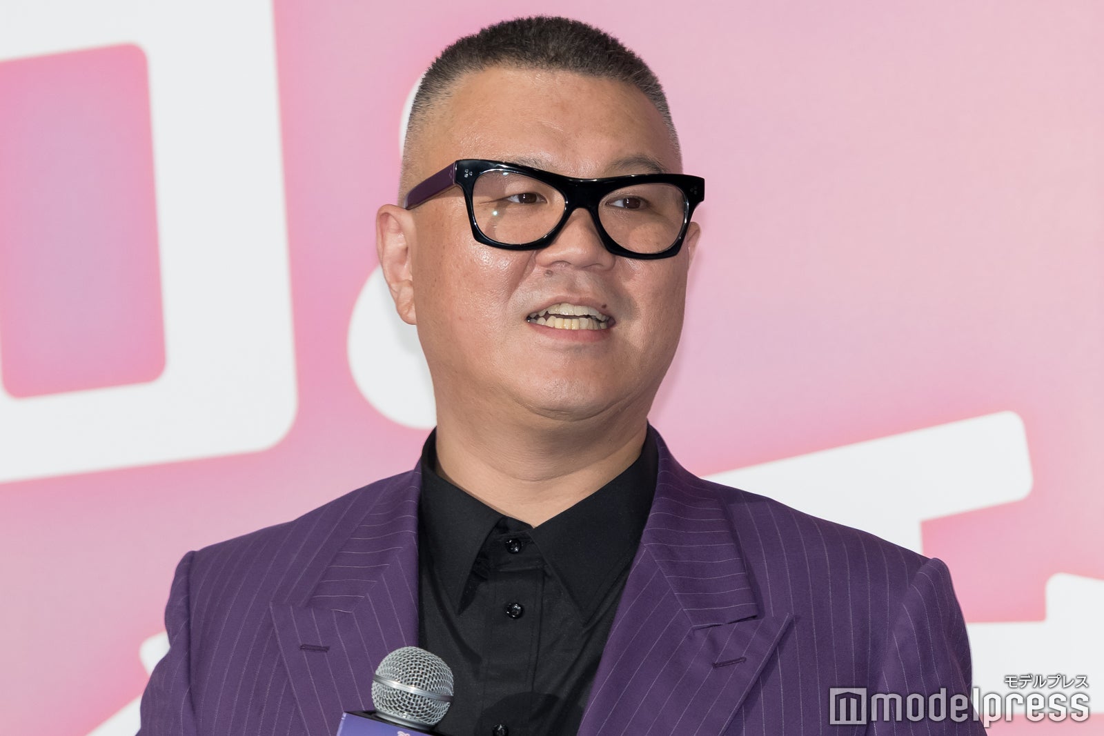 菊池風磨、シソンヌ長谷川との友情にメロメロ！？ 華やかな女優仲間との交流に羨望の眼差し