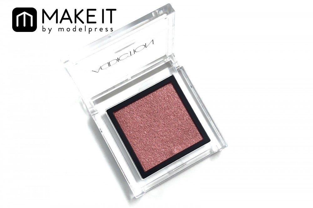 ADDICTION／ザ アイシャドウ／146 Rusty Ruby／2,000円（税抜） (C)メイクイット