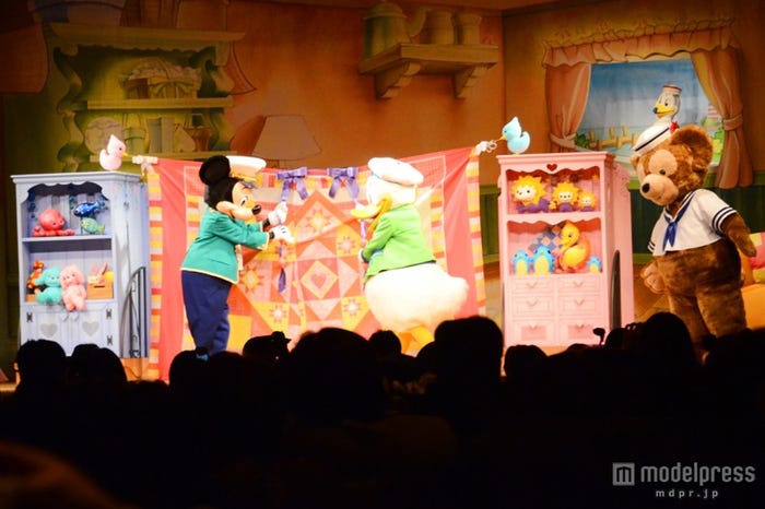 プレゼントの除幕式