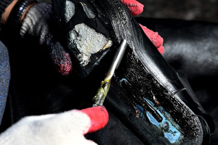 職人によってすべての製品の制作を行っている/画像提供:cloline株式会社