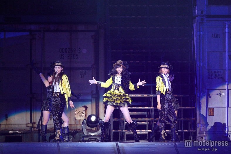 「AKB48 2013 真夏のドームツアー～まだまだ、やらなきゃいけないことがある～」ナゴヤドーム公演初日より（C）AKS