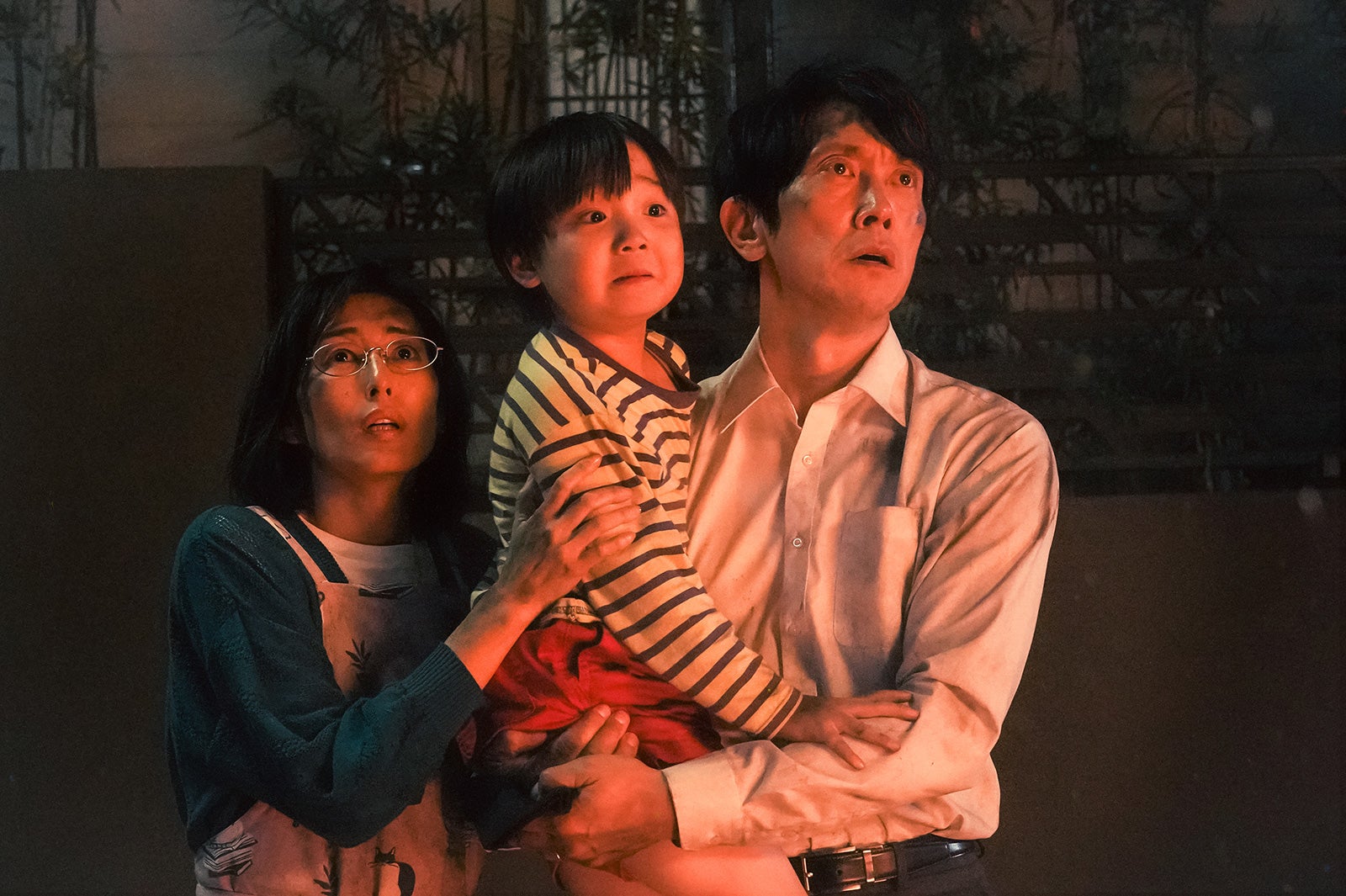 木村多江、石塚錬、佐々木蔵之介（C）2024映画「マイホームヒーロー」製作委員会