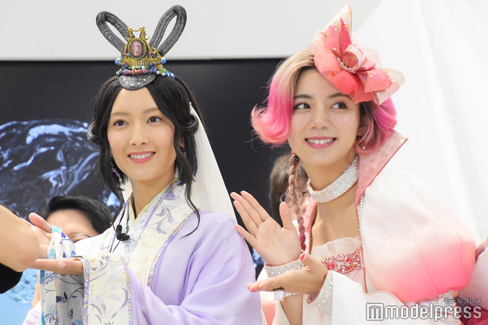 菜々緒、池田エライザ （C）モデルプレス