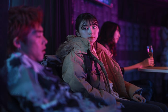 (中央)鳴海唯「君が獣になる前に」第2話より(C)テレビ東京