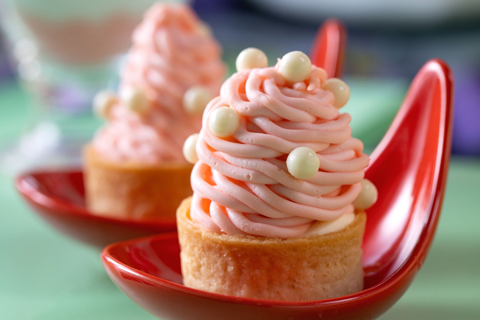 ’80s レトロ・ストロベリー ／画像提供：ヒルトン福岡シーホーク