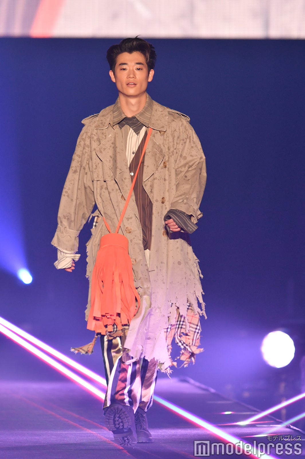 （C）モデルプレス